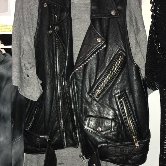 Leather Moto Vest Women’s - Picture 2 of 2
